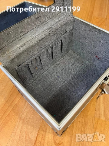 Малък куфар, снимка 7 - Куфари с инструменти - 53847488