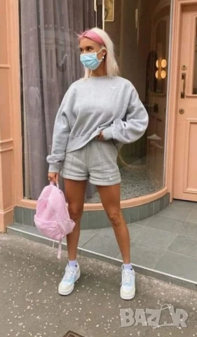 дамски екипи Nike , снимка 2 - Спортни екипи - 51065683