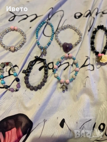 Гривнички ръчно направени.