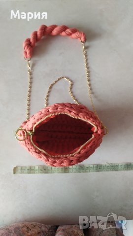 Ръчно плетена дамска чанта, снимка 5 - Чанти - 41658163