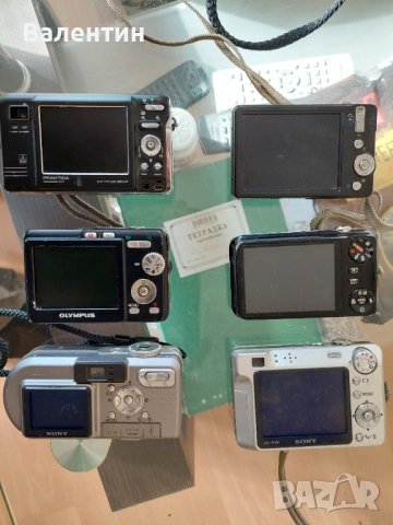 Фотоапарати Sony 6 броя, снимка 2 - Чанти, стативи, аксесоари - 52034519