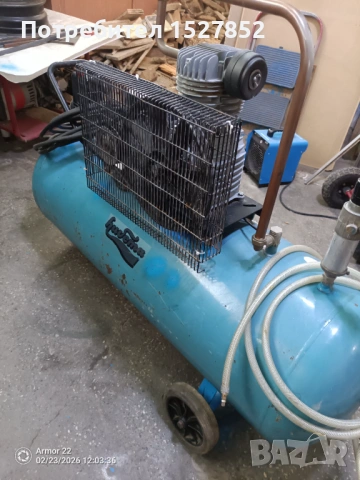 Италиански трифазен професионален компресор двуглав 200лт работи перфектно , снимка 3 - Други машини и части - 53702988
