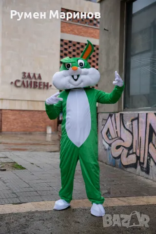 Продавам костюм на Бъгс Бъни, снимка 2 - Костюми - 49203280