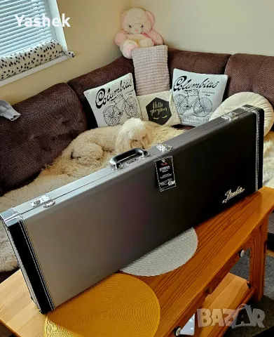 Fender Custom Shop Два оригинални куфара., снимка 4 - Китари - 48584163