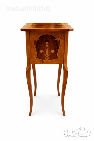 Антикварна нощна масичка в стил Луи XV с интарзия , снимка 4 - Шкафове - 53599395