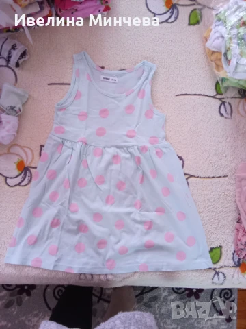 Рокли за момиче размер 98, снимка 3 - Детски рокли и поли - 50970296