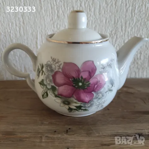 Порцеланов чайник/чайници стар СССР, снимка 3 - Аксесоари за кухня - 47647573