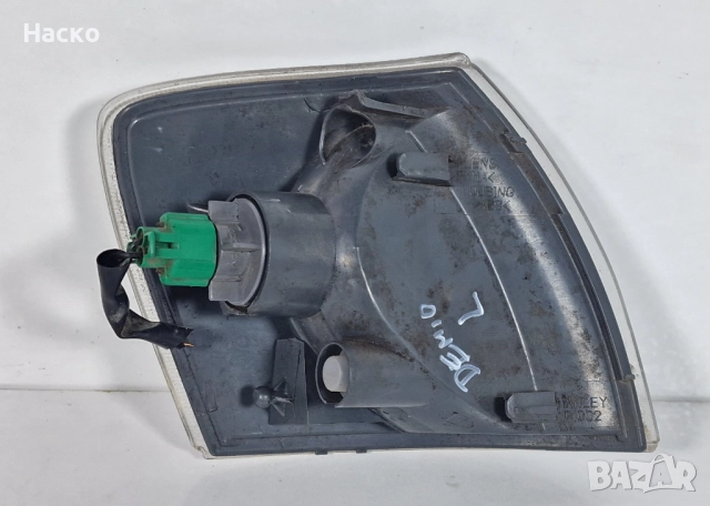 Ляв Мигач Mazda Demio Мазда Демио, снимка 2 - Части - 52795183