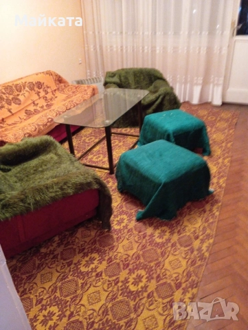 Тристаен апартамент под наем ,обзаведен,център.