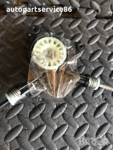 Регулатор за стъкло за предна дясна врата RHD за Mazda 6 (2002-2007), снимка 2 - Части - 53714335