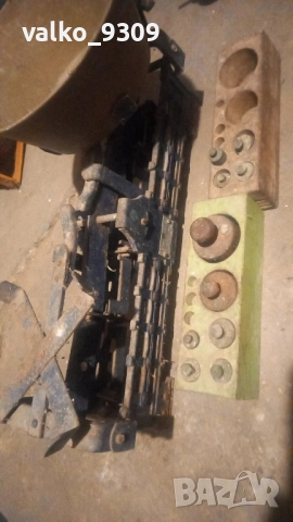 Стар кантар с купа и тежести, снимка 2 - Антикварни и старинни предмети - 51469956