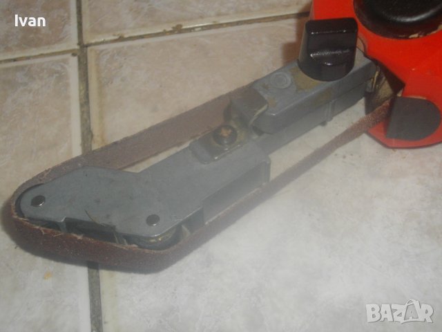 Black Decker KA293E-Английски Мини Лентов Шлайф-Ел.Пила-350 W-ОТЛИЧЕН-Шлайфане Труднодостъпни Места, снимка 18 - Други инструменти - 42444011