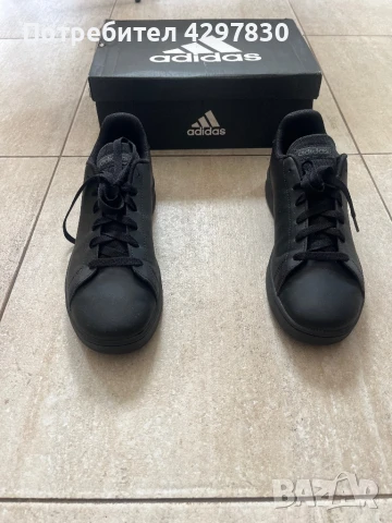Нови обувки Adidas номер 38 