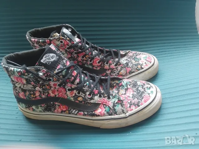 VANS 100% оригинални кецове, 39 номер, снимка 3 - Кецове - 55781138