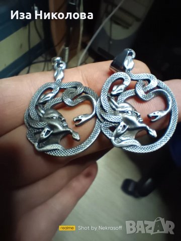 Медальон Горгона Медуза, снимка 2 - Колиета, медальони, синджири - 39021373