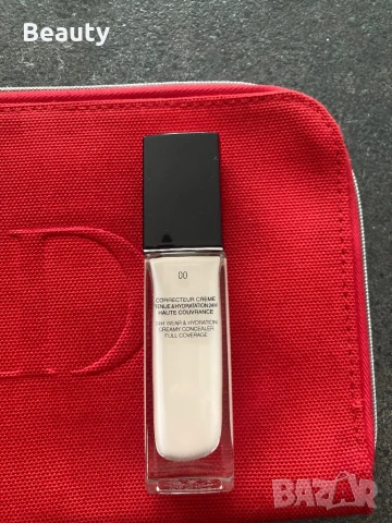 Коректор за очи Dior , снимка 2 - Декоративна козметика - 51102380