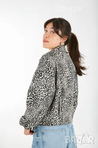 Дамско Късо Яке Leopard bomber jacket, снимка 3 - Якета - 47377393