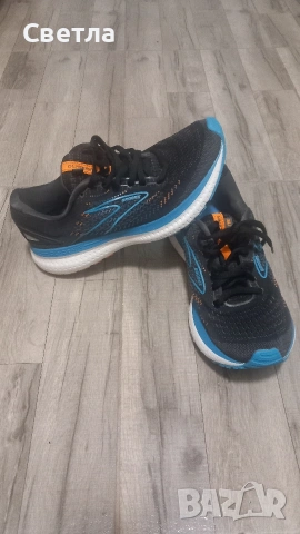 Маратонки Brooks, снимка 3 - Маратонки - 53731581