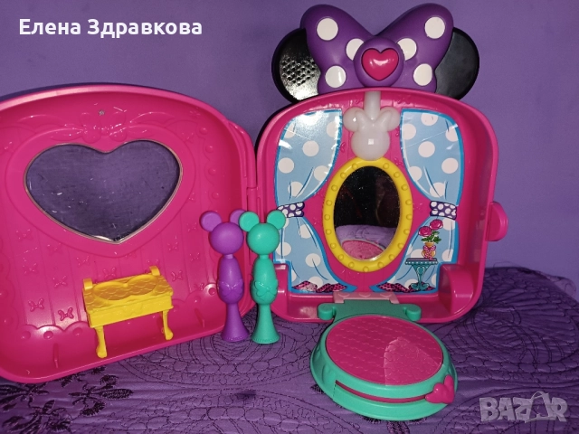 Музикален куфар гримьорна Мини маус Дисни, снимка 2 - Кукли - 51874117