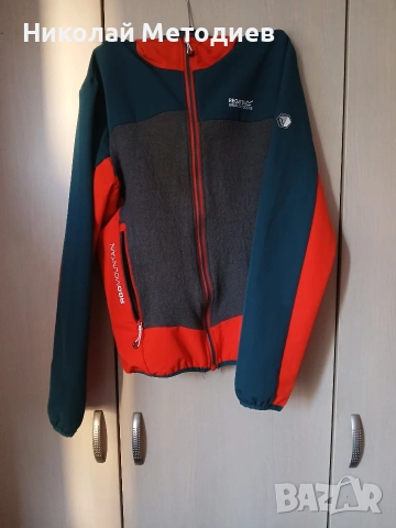 Страхотен суичар REGATTA м размер , снимка 2 - Спортни дрехи, екипи - 53137856