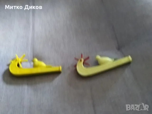 Свирки от соца пластмасови , снимка 4 - Колекции - 47656641