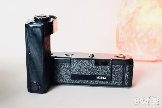 Nikon FA лентова/филмова камера + MotorDrive MD-15, снимка 3 - Фотоапарати - 56208564