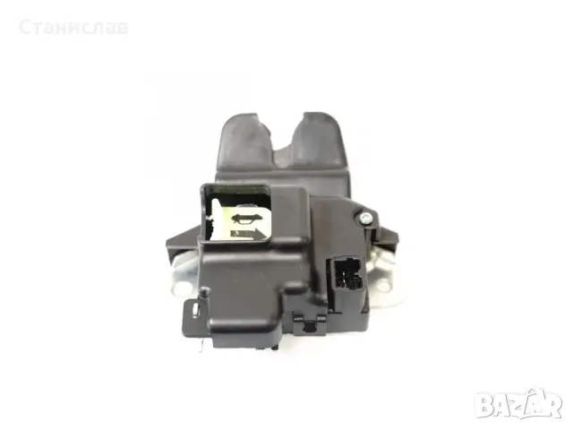 Hyundai Elantra Sedan 5 Брава за багажник, снимка 4 - Части - 50283783