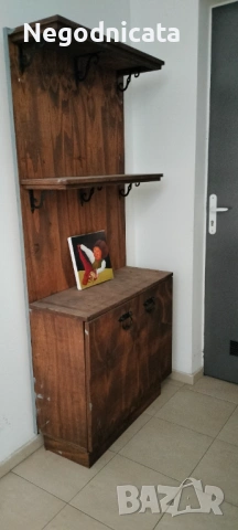 Дървен шкаф , бюфет