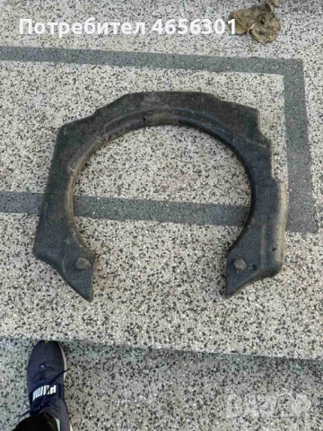 Стиропорена подложка на резервната гума на Ауди Audi A8 D4 H4 само за 20лв. 4h0864501, снимка 2 - Части - 52481728