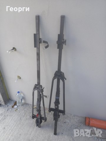 Продавам 2 бр. багажник за колело за таван.