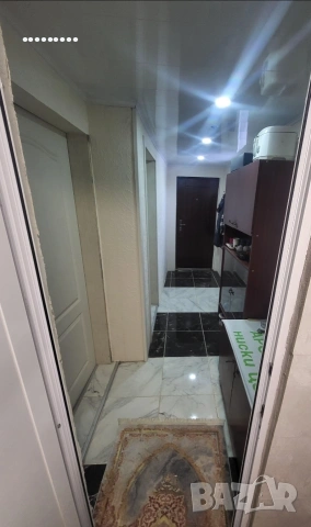 Продава се къща с двор – с. Славеево, обл. Добрич, снимка 14 - Вили - 53156909