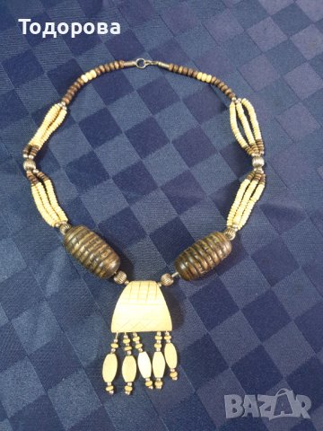 Колие от слонова кост и екзотична дървесина