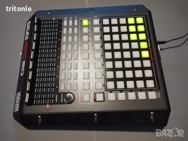 Продавам AKAI APC 20, снимка 3 - Синтезатори - 52513876