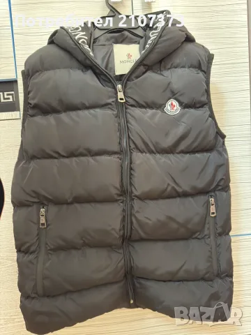 Продавам грейка MONCLER 