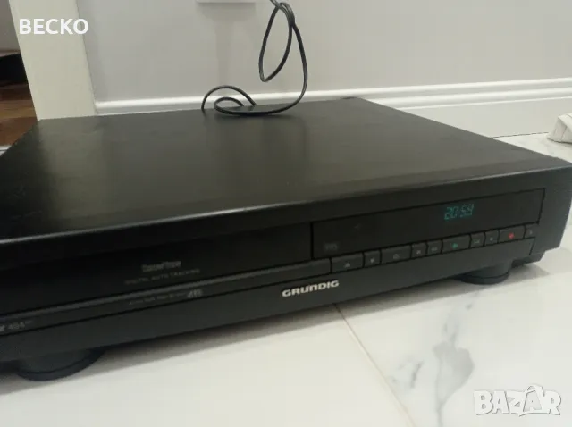 Видеорекордер Grundig, снимка 1