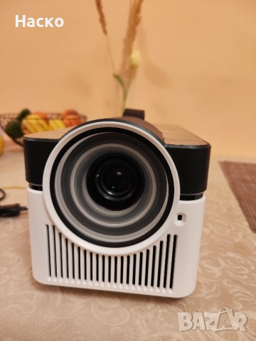 Видео проектор , снимка 2 - Плейъри, домашно кино, прожектори - 51938808