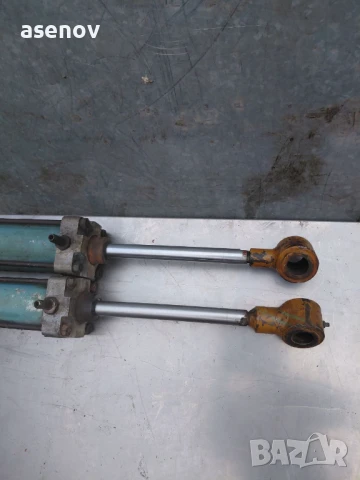 пневматични цилиндри, снимка 2 - Резервни части за машини - 51294236