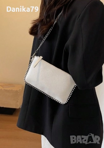 Малка бяла чанта, снимка 2 - Чанти - 52337361