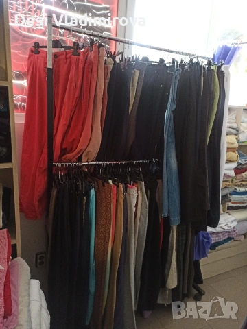 Дрехи втора употреба , снимка 2 - Оборудване за магазин - 53471265