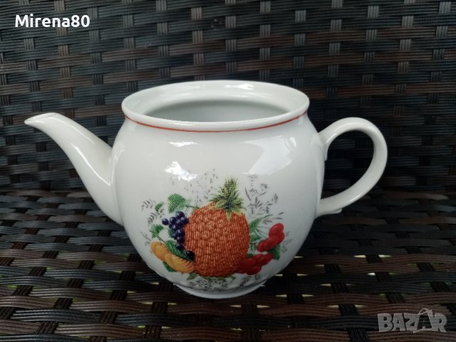 Руско чайниче с плодове