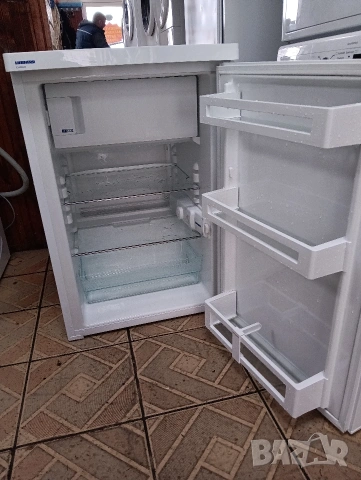 Малък хладилник с вътрешна камера Liebherr с 2 години Гаранция!, снимка 7 - Хладилници - 53473106