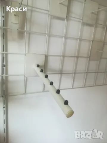 Кука за закачалки за стелаж пано