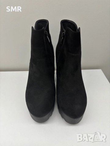 Боти на ток, снимка 2 - Дамски боти - 52724456