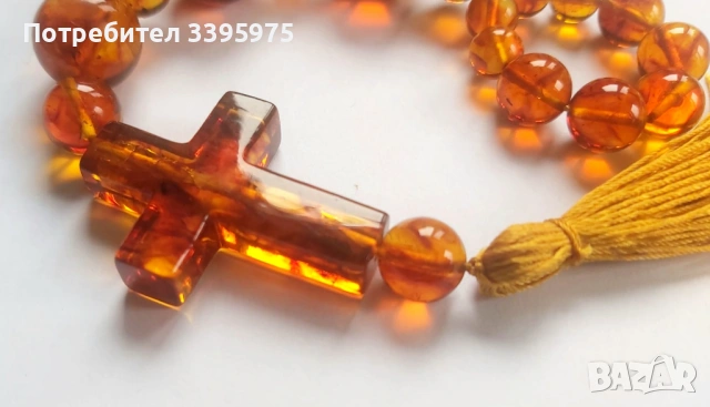 Броеница с кръст от Балтийски кехлибар 24 см