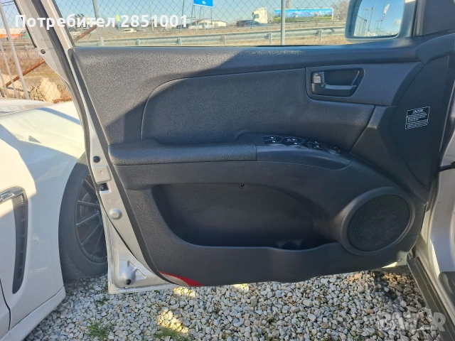 Киа Спортаж, снимка 12 - Автомобили и джипове - 53256782