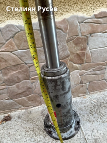 10 тонен хидравличен / маслен крик за камион 0210 цена 70 лв или 35,79 евро - продава се само това о, снимка 2 - Други инструменти - 51972430