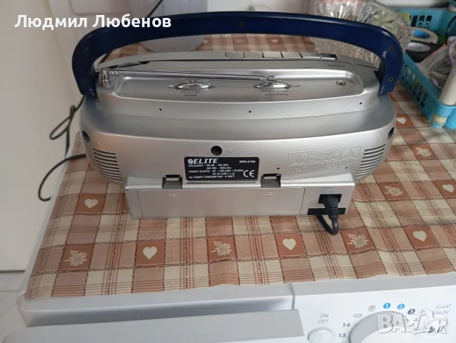 Малък радиокасетофон , снимка 5 - Радиокасетофони, транзистори - 55877195