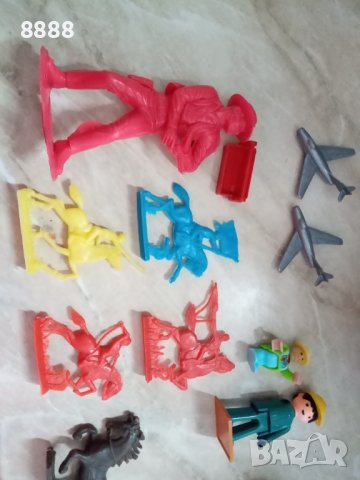 Пластмасови фигури от едно време , снимка 2 - Фигурки - 41585764
