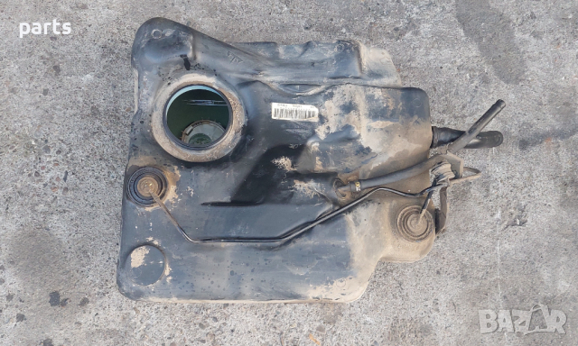 Резервоар Форд Фокус 1.8 (3) - 0196005 N, снимка 2 - Части - 44515152