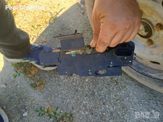 Предна дясна брава за Fiat Stilo Hatchback (10.2001 - 11.2010 2+1, снимка 2 - Части - 50561248